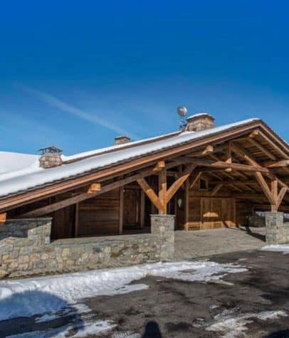 chalet-ararat-megeve-exterior-car-entrance